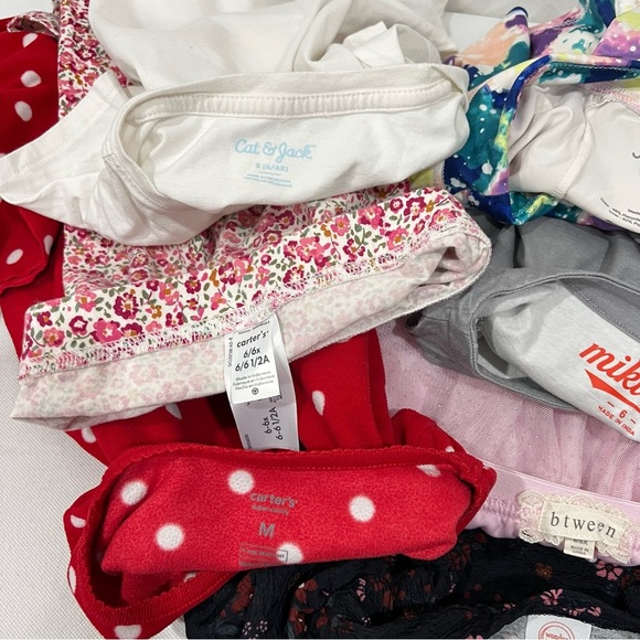 Bundle Lot of 7 Piece Size 6 Years Girls Clothing Tops PJ & Bottoms Mix Brand - Picture 2 of 8